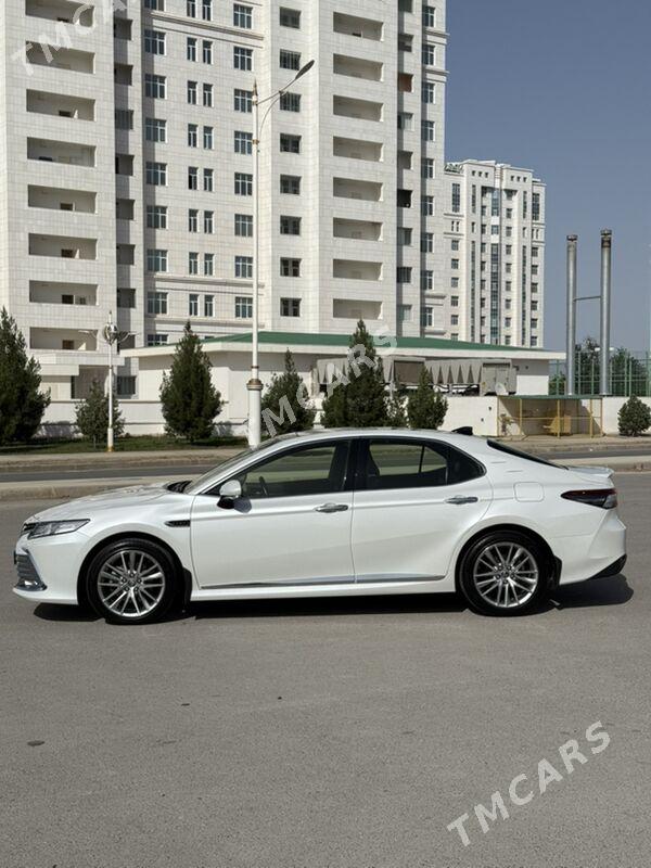 Toyota Camry 2022 - 668 000 TMT - Кëши - img 6