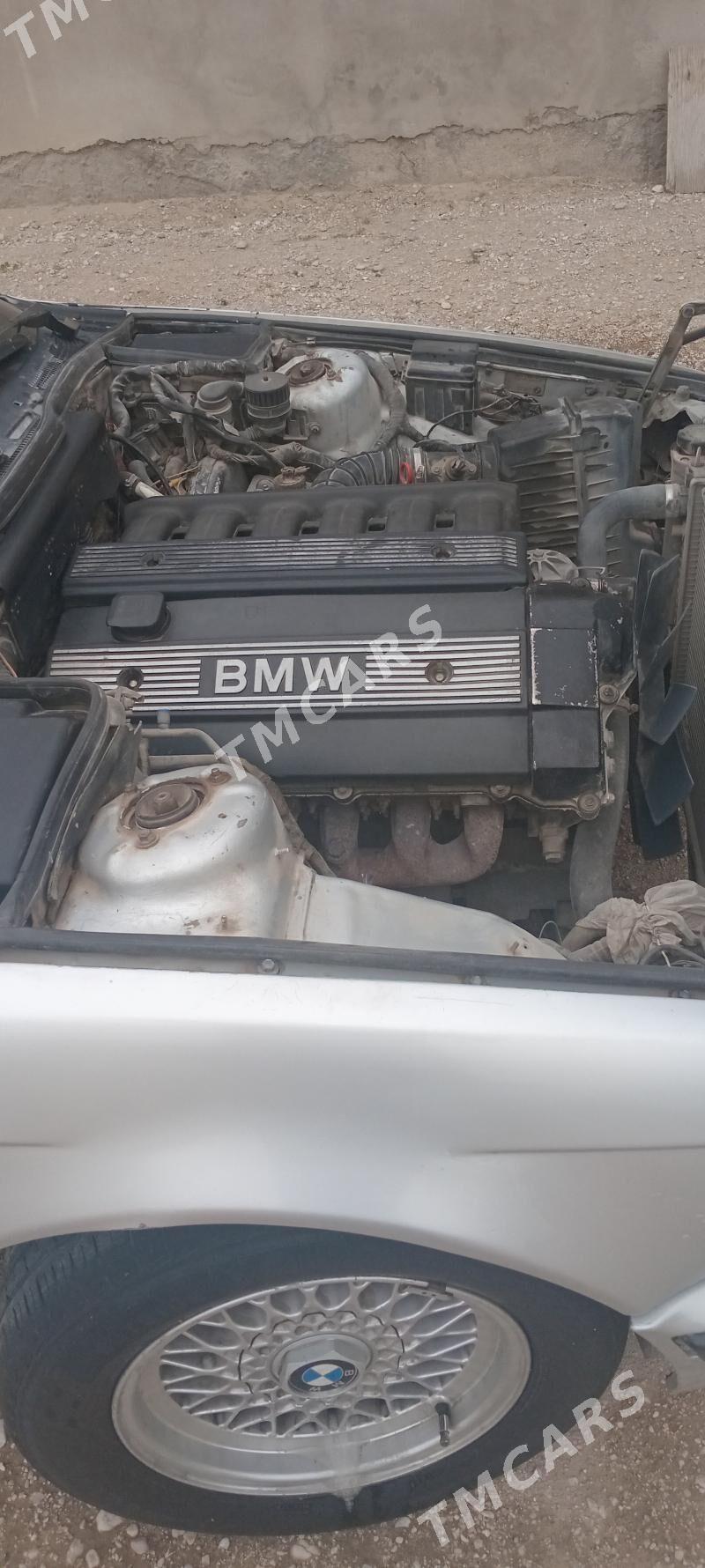 BMW 525 1999 - 33 000 TMT - Balkanabat - img 5