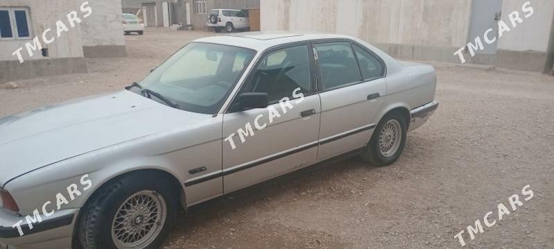 BMW 525 1999 - 33 000 TMT - Balkanabat - img 4