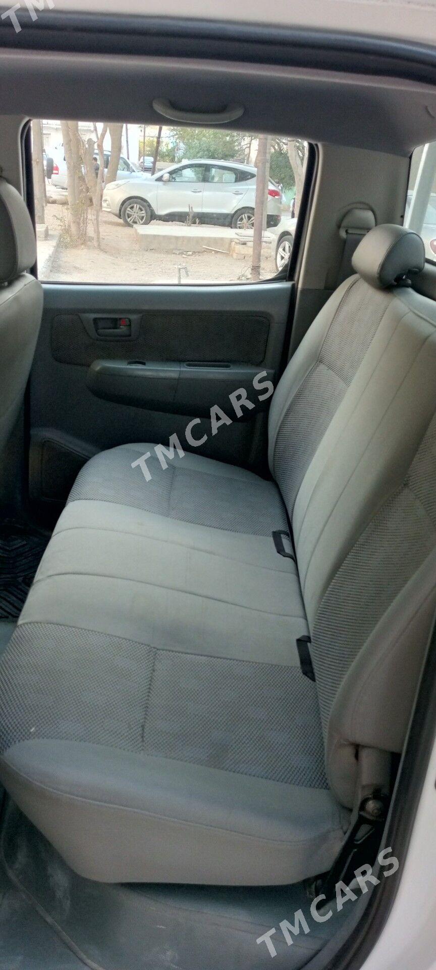 Toyota Hilux 2009 - 210 000 TMT - Türkmenbaşy - img 6