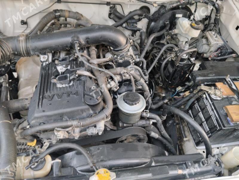 Toyota Hilux 2009 - 210 000 TMT - Türkmenbaşy - img 5