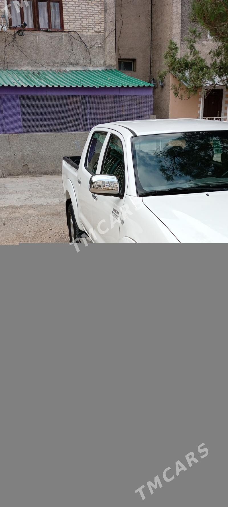 Toyota Hilux 2009 - 210 000 TMT - Türkmenbaşy - img 4