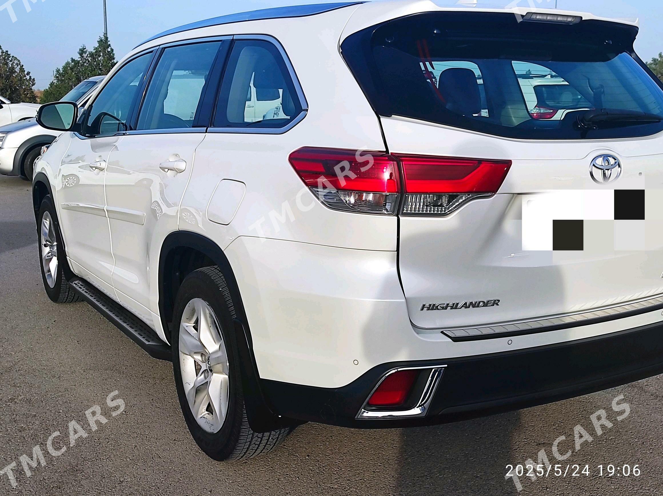 Toyota Highlander 2018 - 507 000 TMT - Ашхабад - img 3