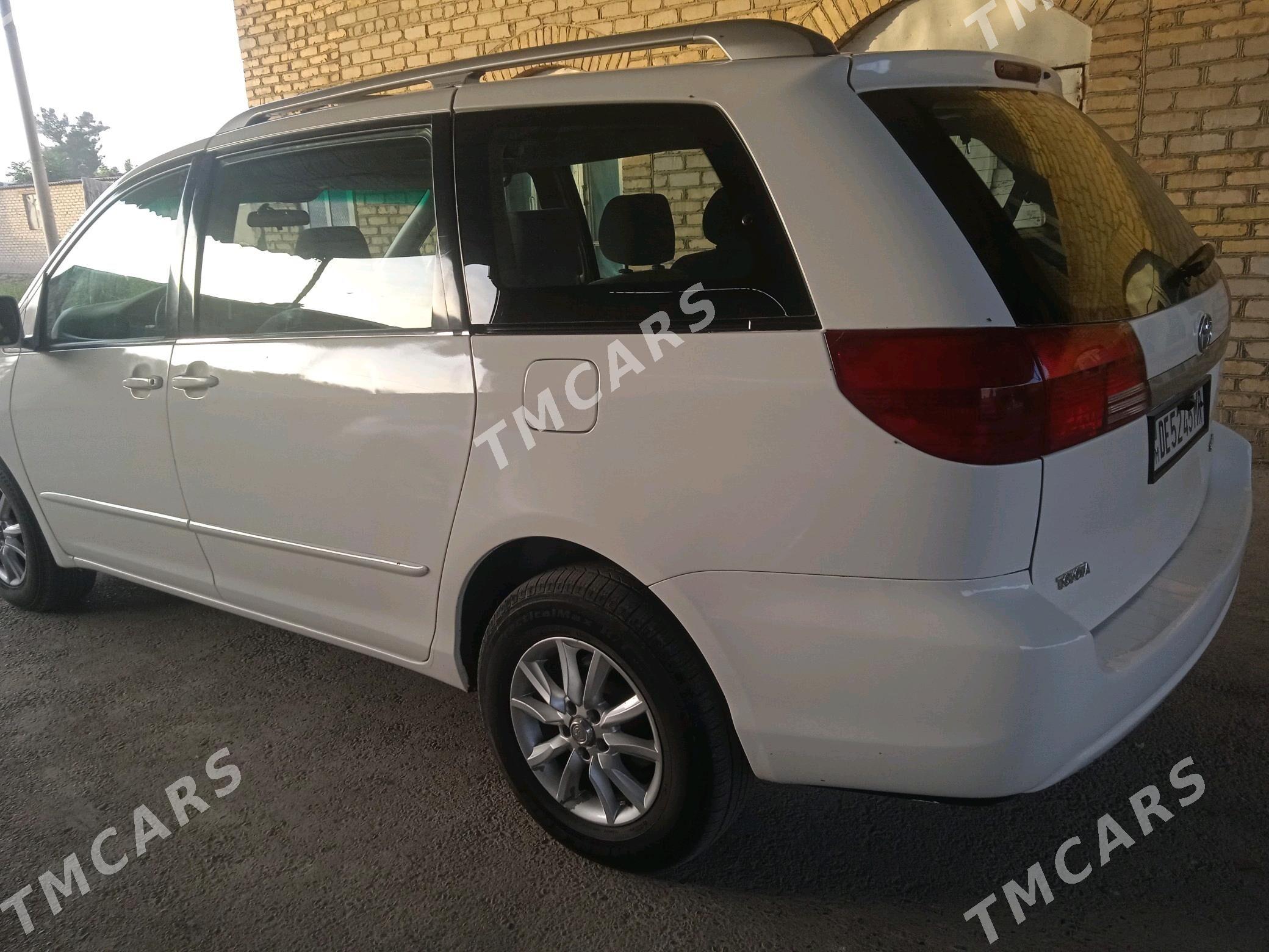 Toyota Sienna 2004 - 200 000 TMT - Sakarçäge - img 6