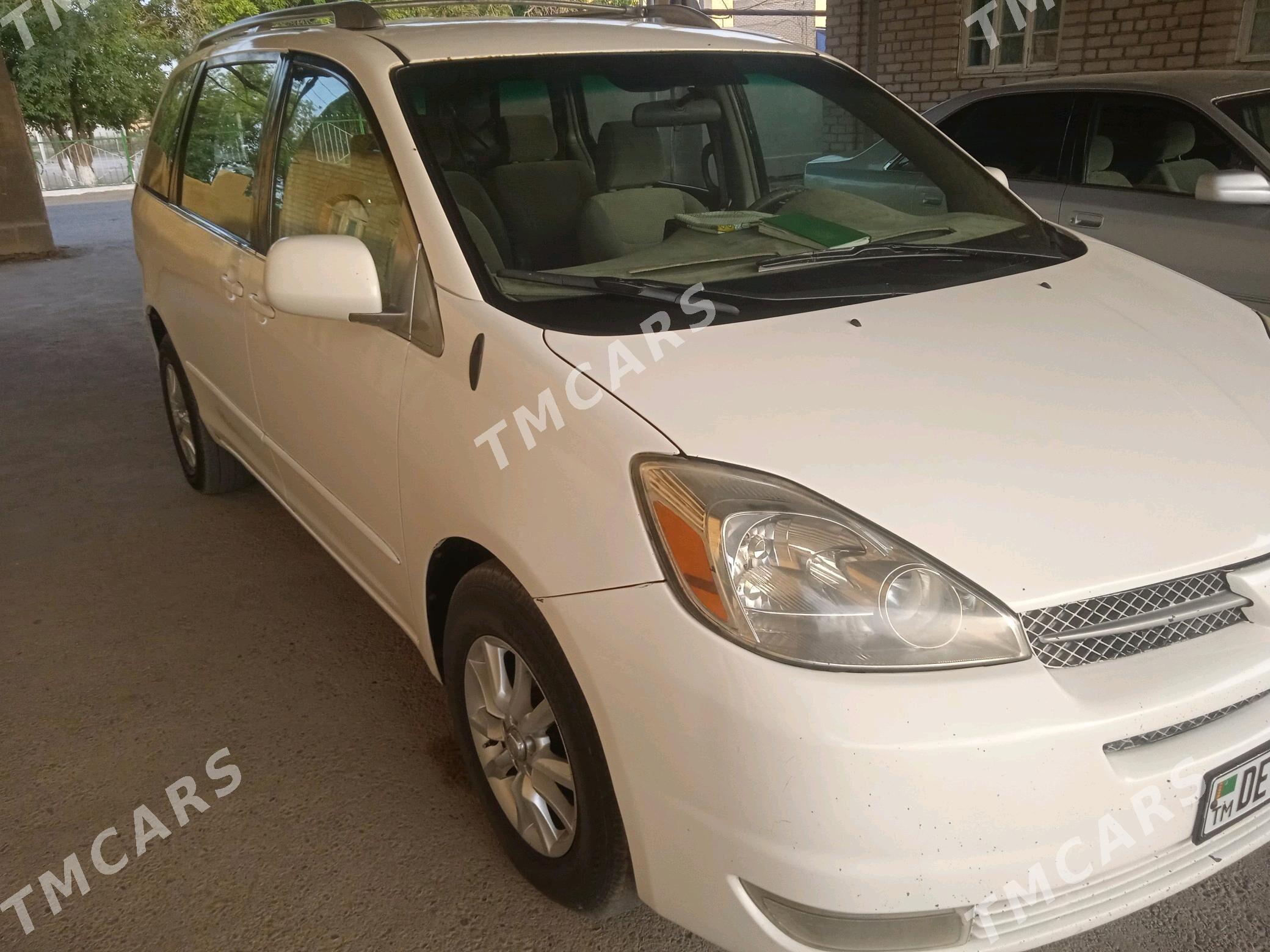 Toyota Sienna 2004 - 200 000 TMT - Sakarçäge - img 5