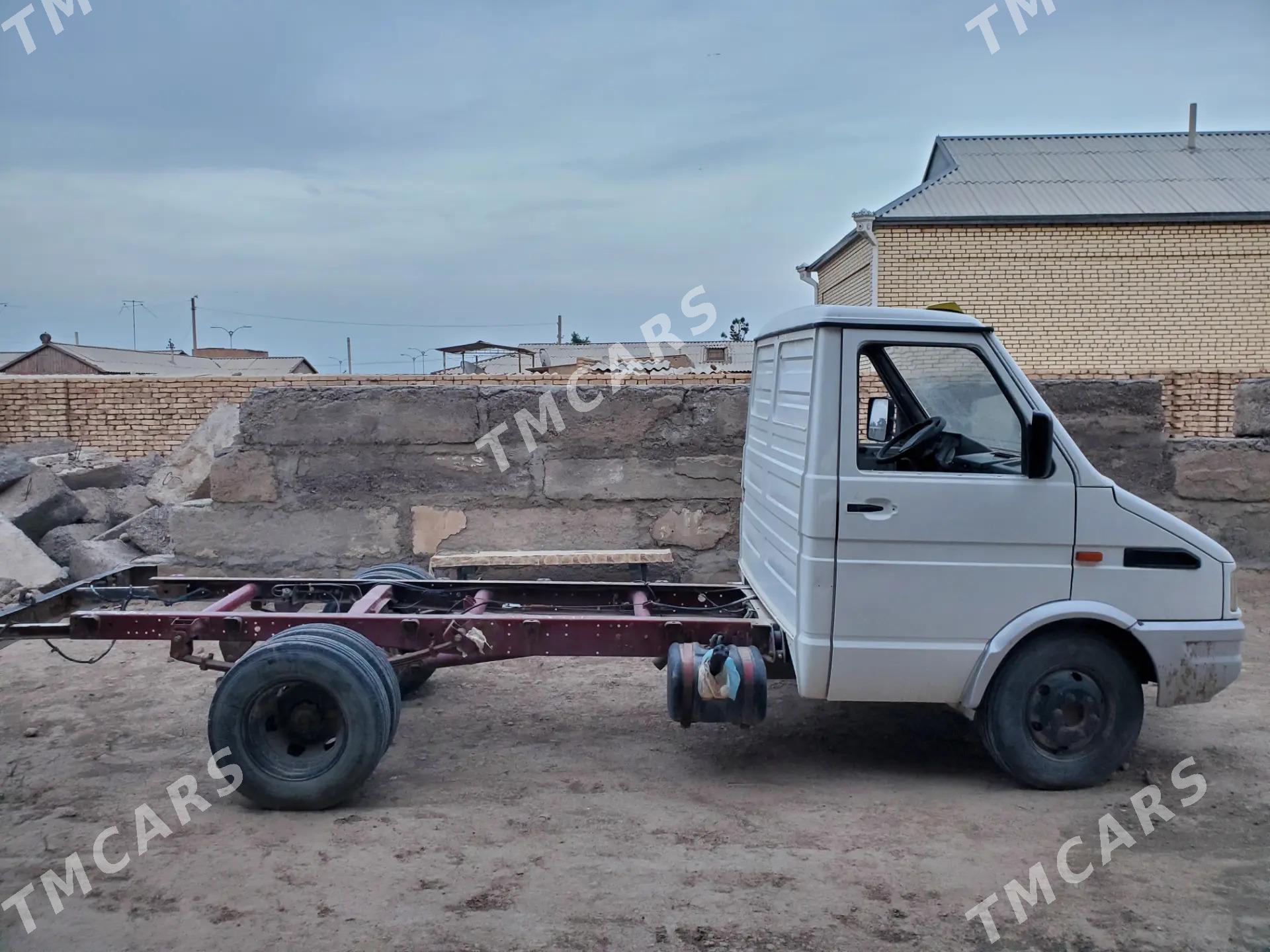 Iveco Daily 1999 - 100 000 TMT - Baýramaly - img 2