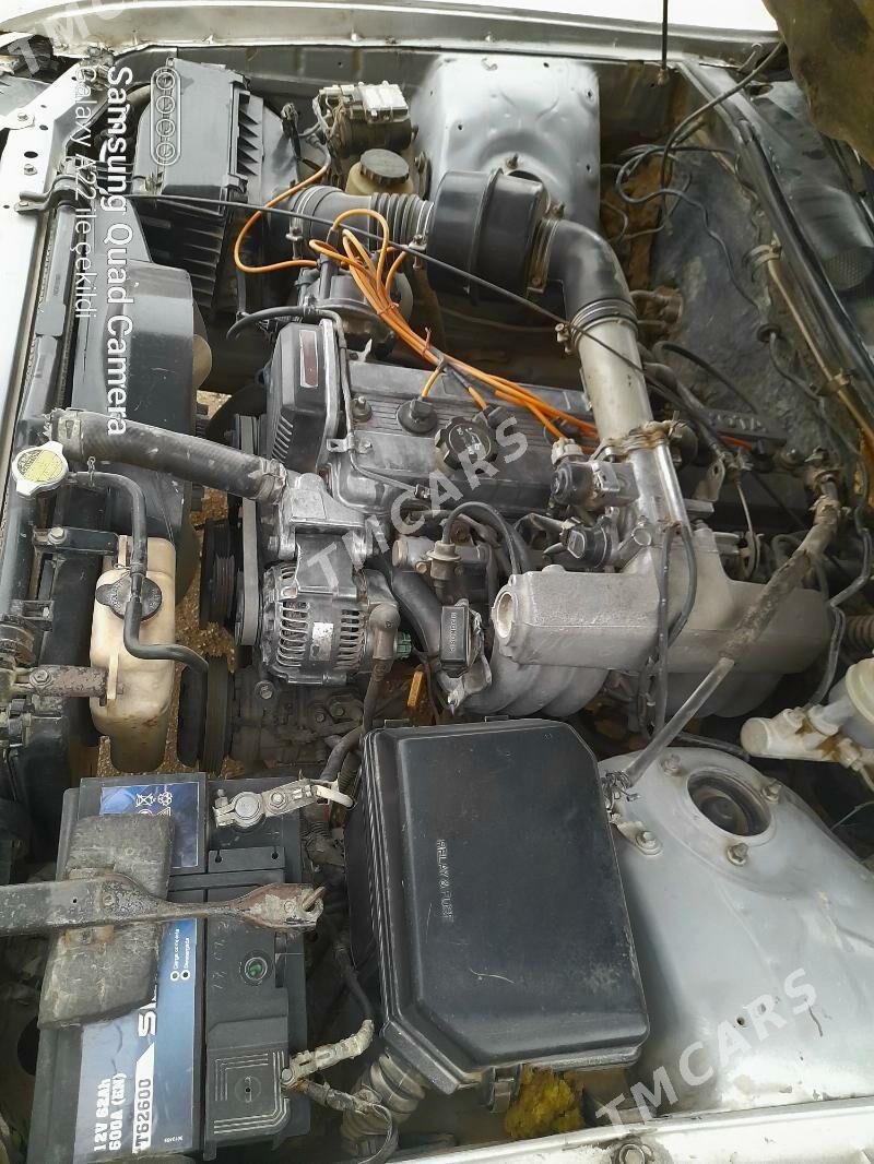 Toyota Chaser 1995 - 40 000 TMT - Гумдаг - img 5