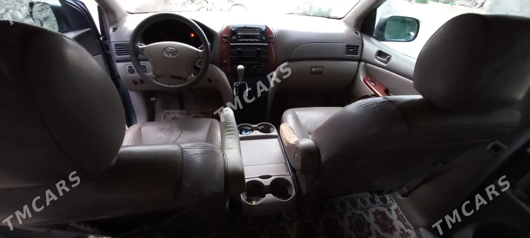 Toyota Sienna 2005 - 186 000 TMT - Türkmenbaşy etr. - img 5