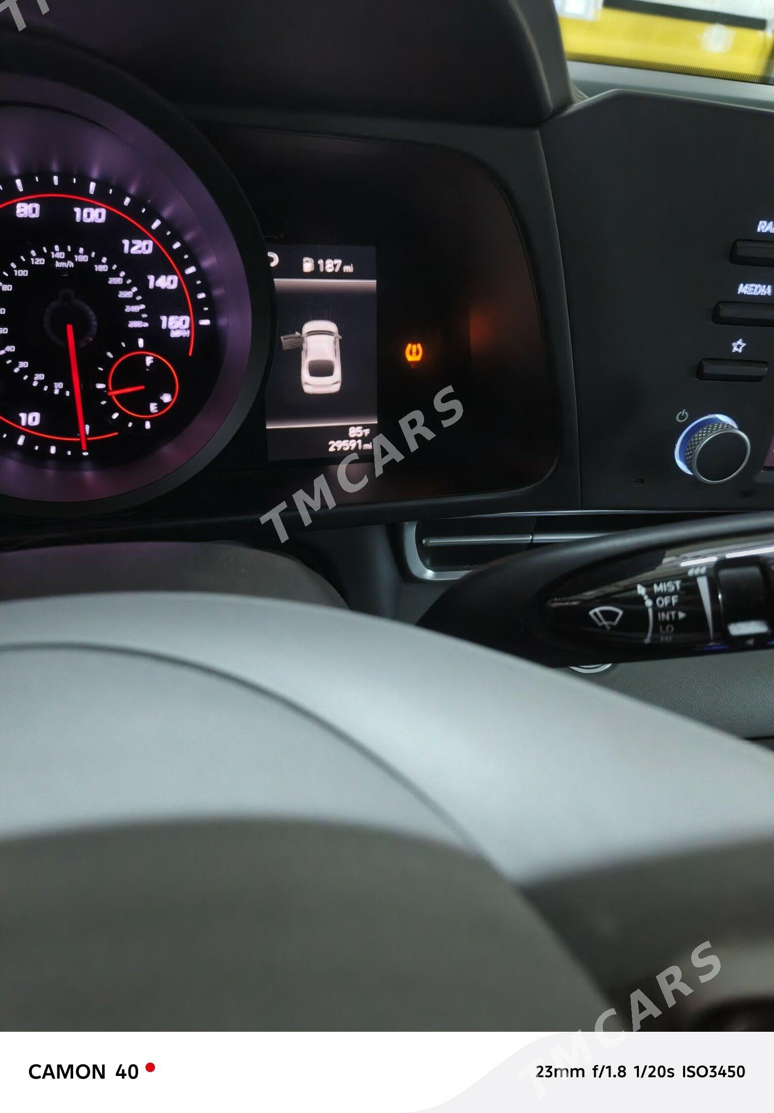 Hyundai Elantra 2021 - 250 000 TMT - Аркадаг - img 3