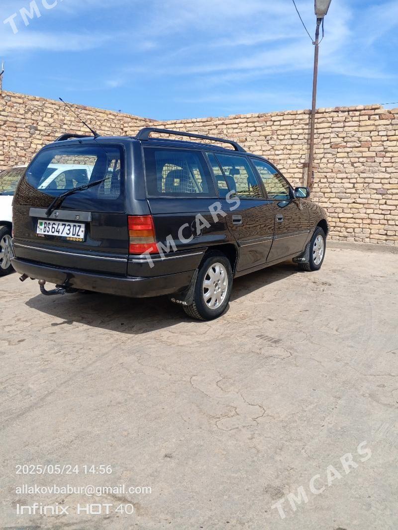 Opel Astra 1995 - 45 000 TMT - Köneürgenç - img 3