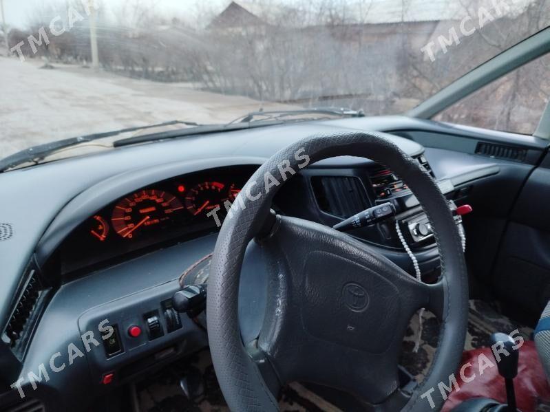 Toyota Previa 1995 - 68 000 TMT - Сакар - img 2