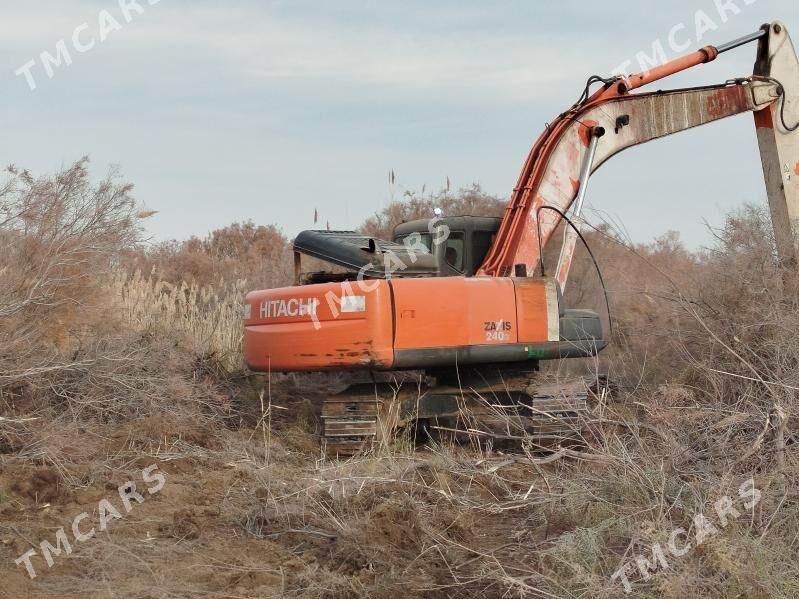 Caterpillar Excavator 2010 - 900 000 TMT - Дашогуз - img 2