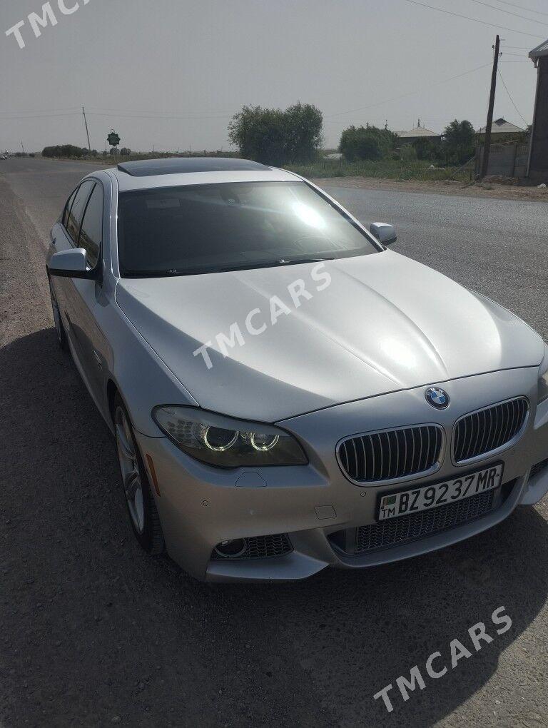 BMW F10 2011 - 320 000 TMT - Мары - img 2