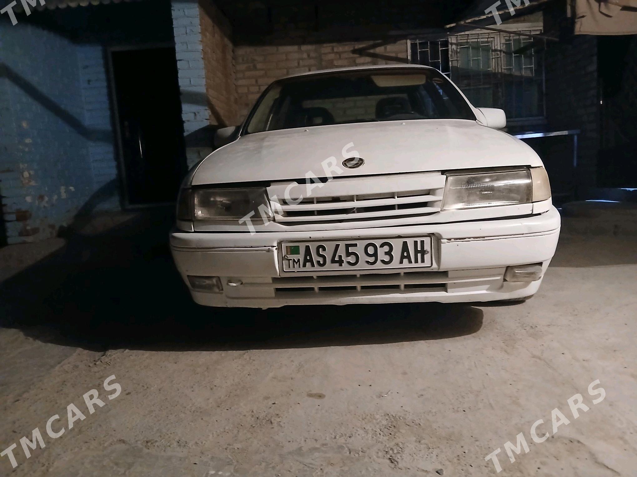 Opel Vectra 1992 - 25 000 TMT - Bäherden - img 5