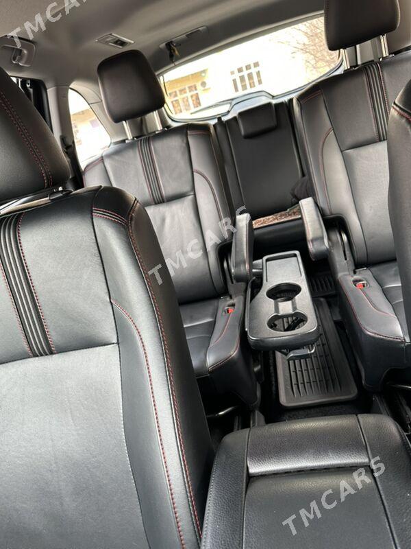 Toyota Highlander 2019 - 502 000 TMT - Ашхабад - img 3