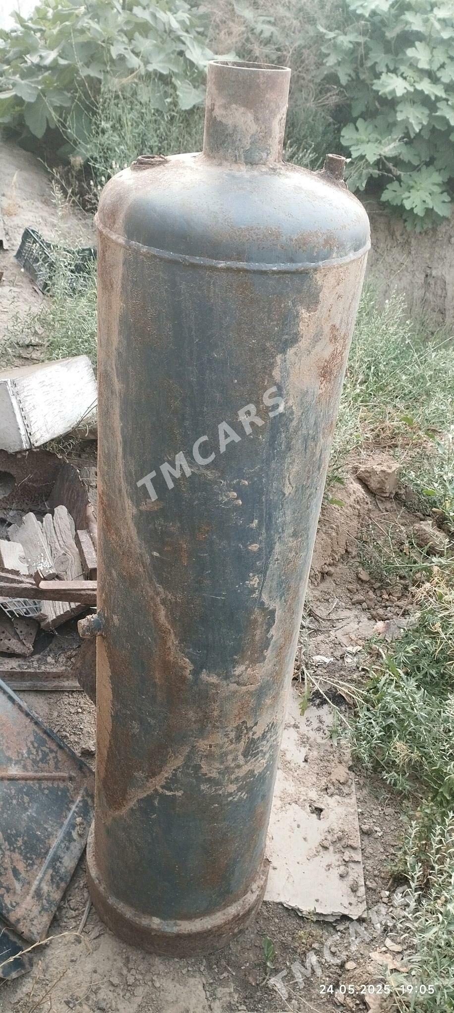 Titan - Büzmeýin - img 2