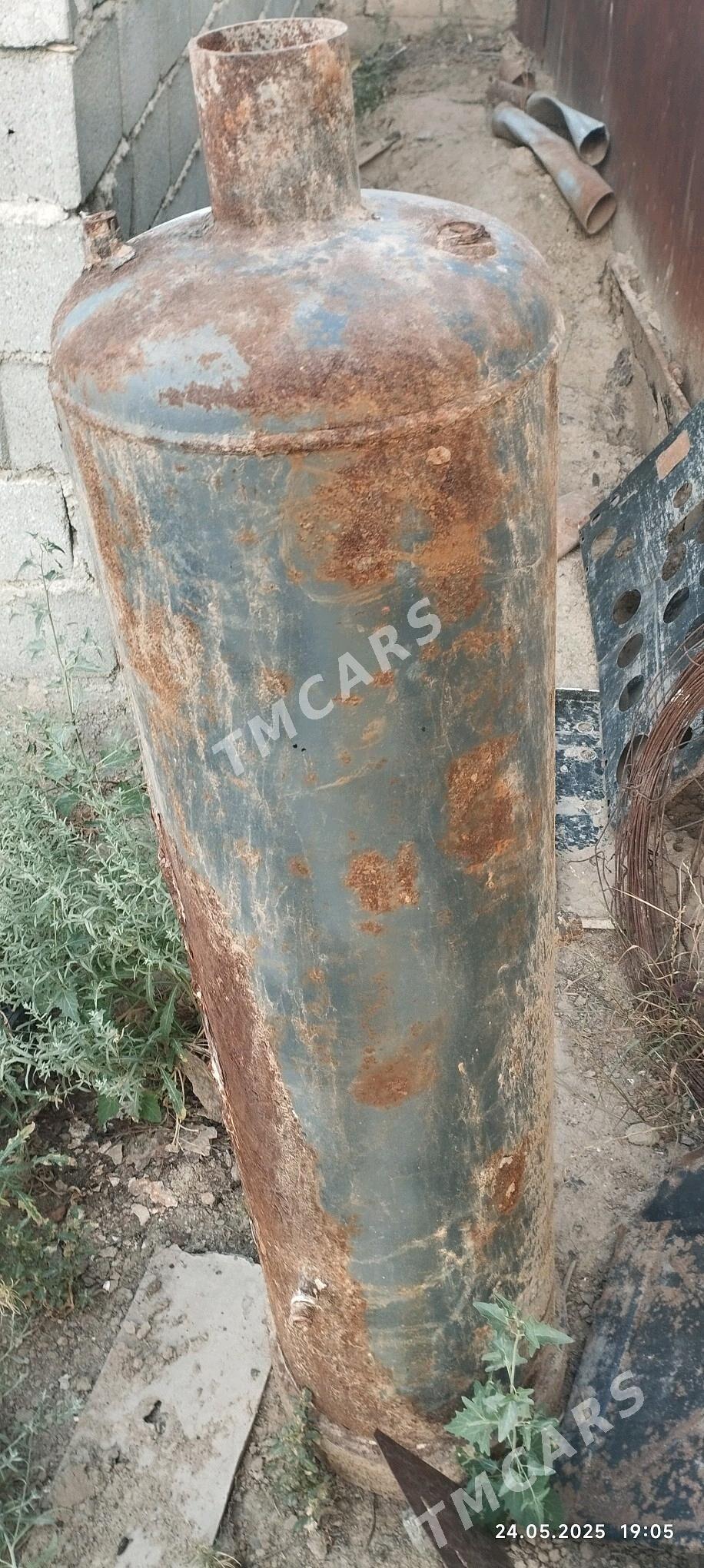 Titan - Büzmeýin - img 3