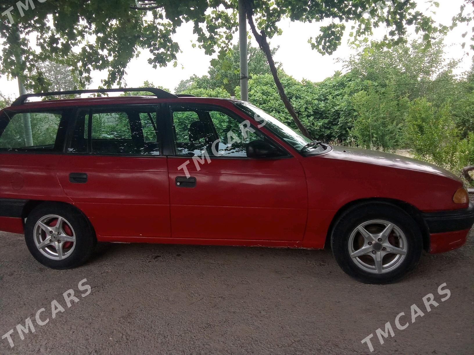 Opel Astra 1996 - 25 000 TMT - Халач - img 4