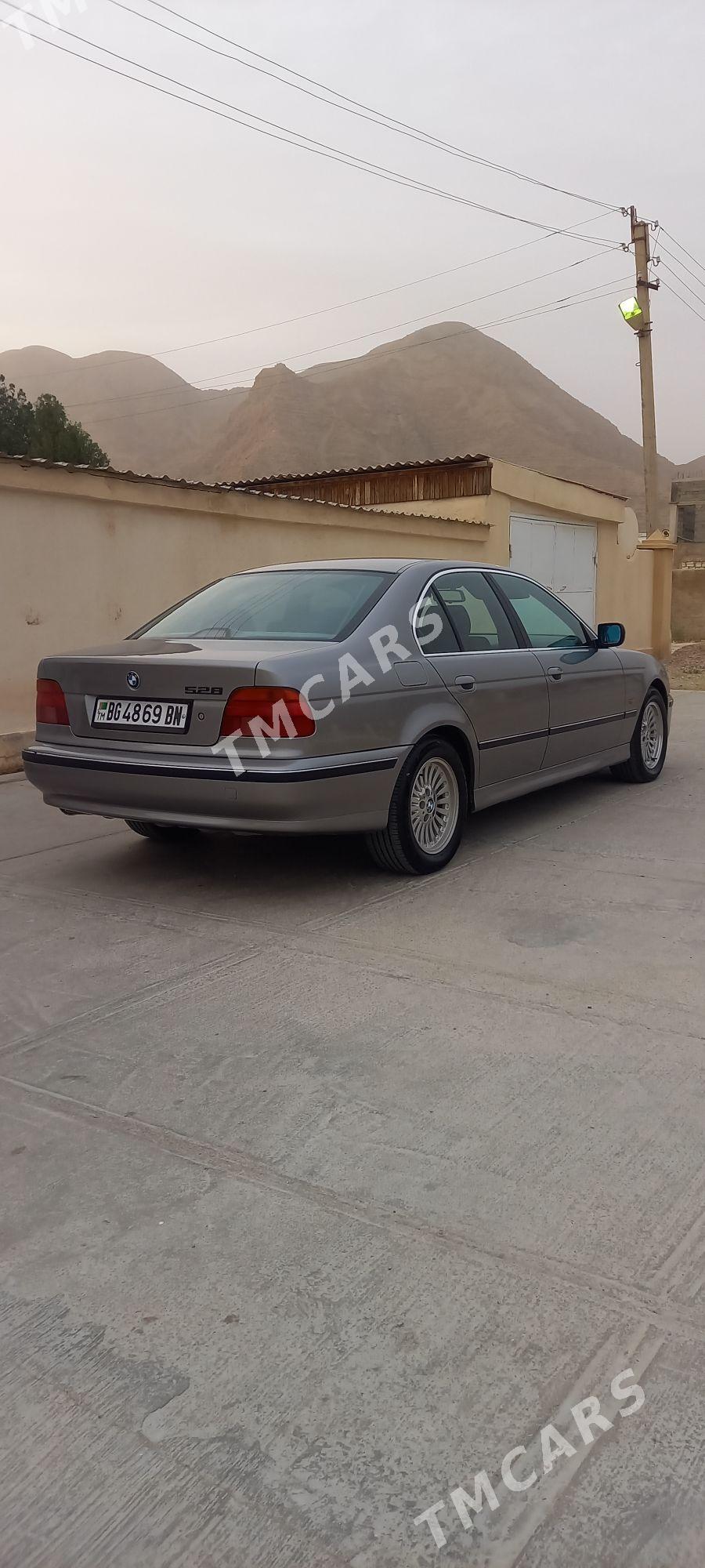 BMW E39 1996 - 90 000 TMT - Balkanabat - img 5