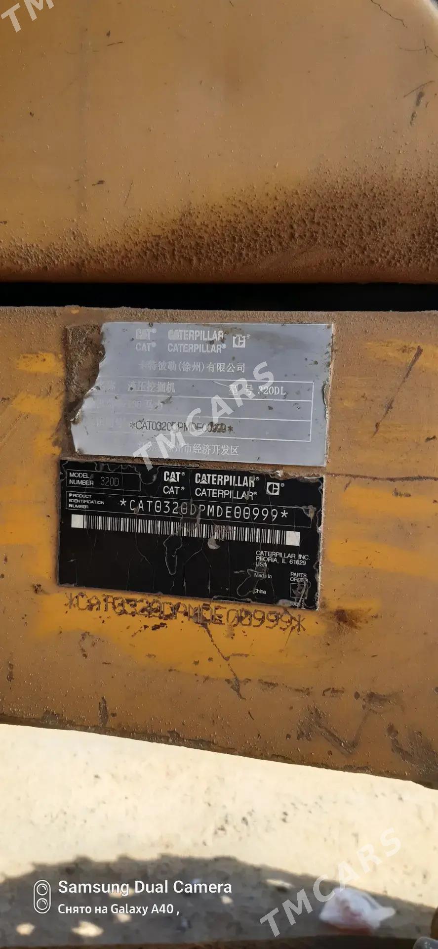 Caterpillar Excavator 2010 - 700 000 TMT - Ашхабад - img 3