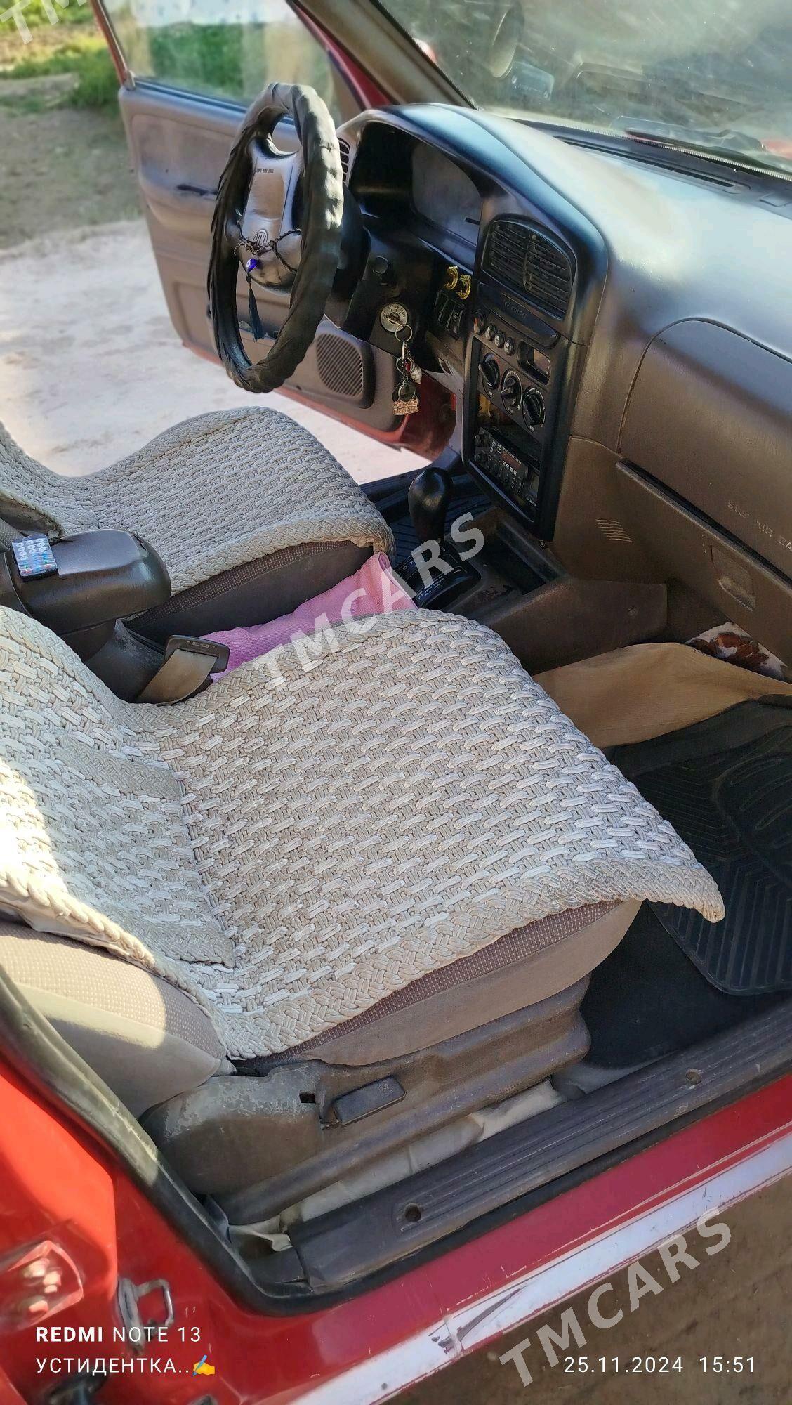 Kia Sportage 2000 - 35 000 TMT - Сакарчага - img 6