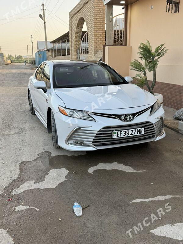 Toyota Camry 2018 - 320 000 TMT - Мары - img 1
