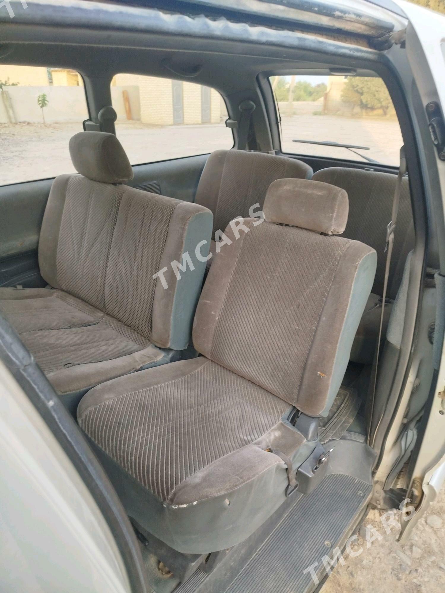 Toyota Previa 1993 - 55 000 TMT - Сакарчага - img 4