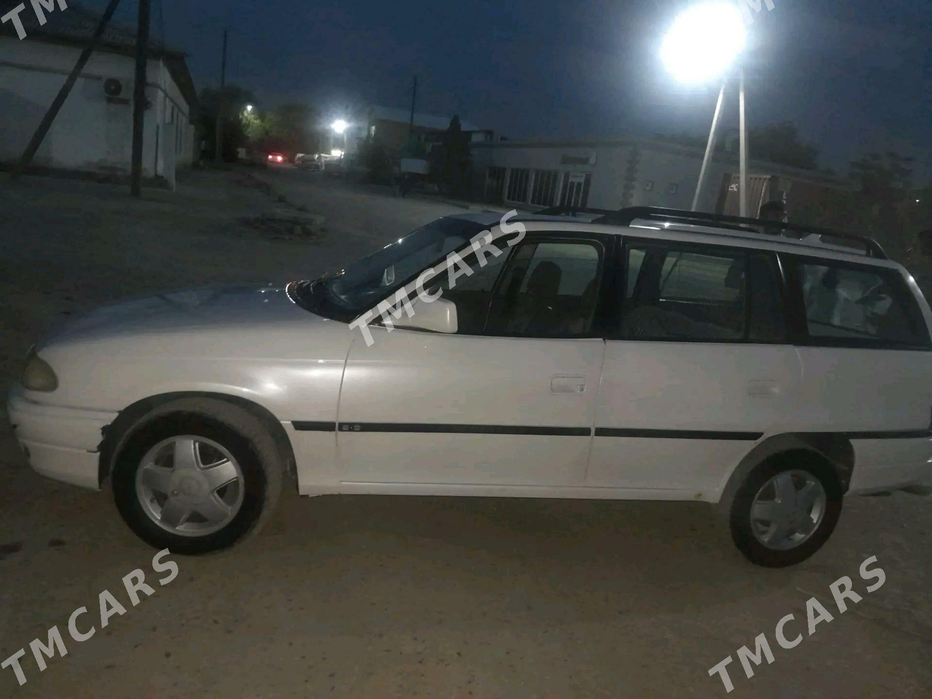Opel Astra 1992 - 32 000 TMT - Mary - img 4