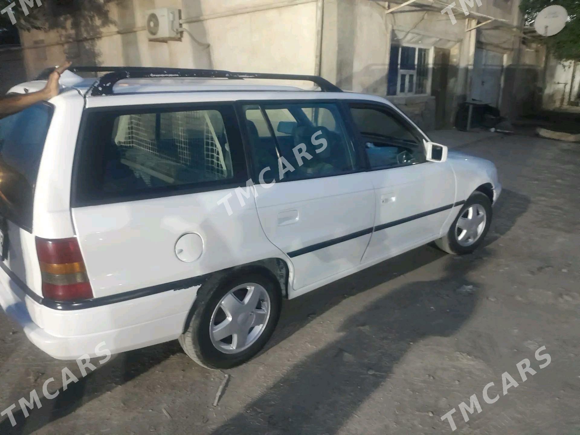 Opel Astra 1992 - 32 000 TMT - Mary - img 2