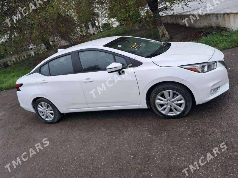 Nissan Versa 2021 - 189 000 TMT - Ашхабад - img 2