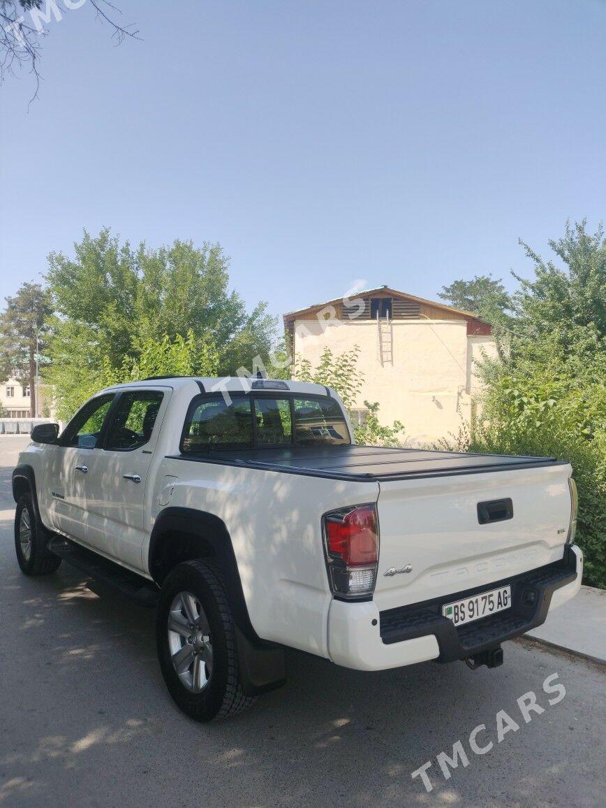 Toyota Tacoma 2016 - 362 500 TMT - 4 мкр - img 3