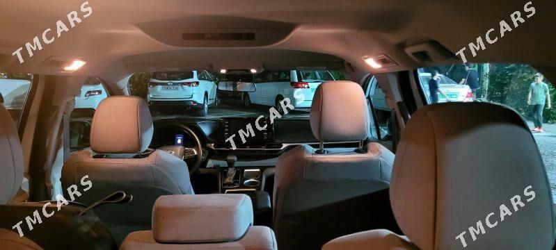Toyota Sienna 2021 - 460 000 TMT - Мир 4 - img 4