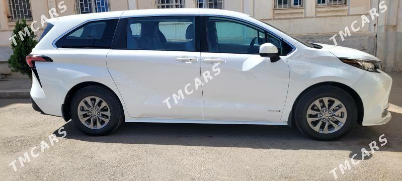 Toyota Sienna 2021 - 460 000 TMT - Мир 4 - img 5