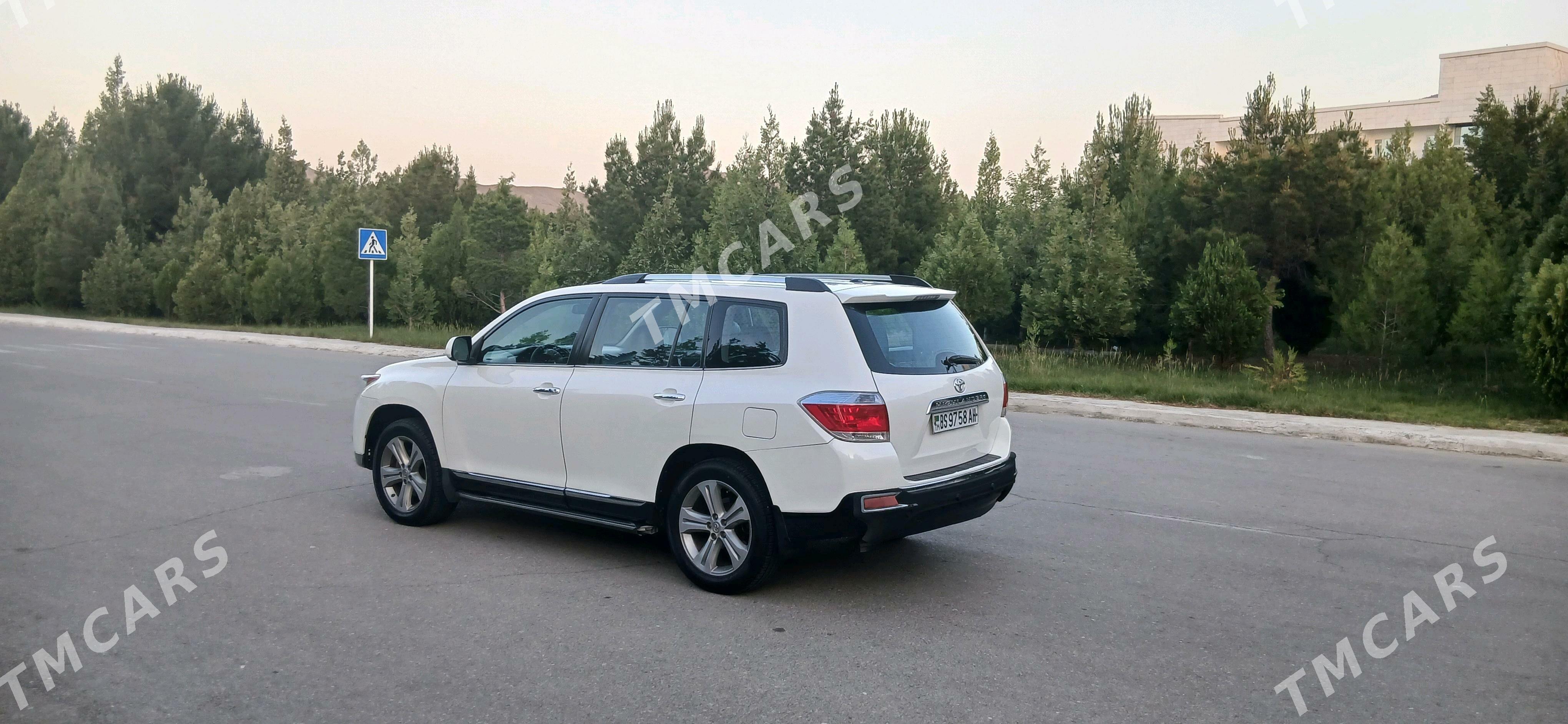 Toyota Highlander 2012 - 305 000 TMT - Бахарден - img 3