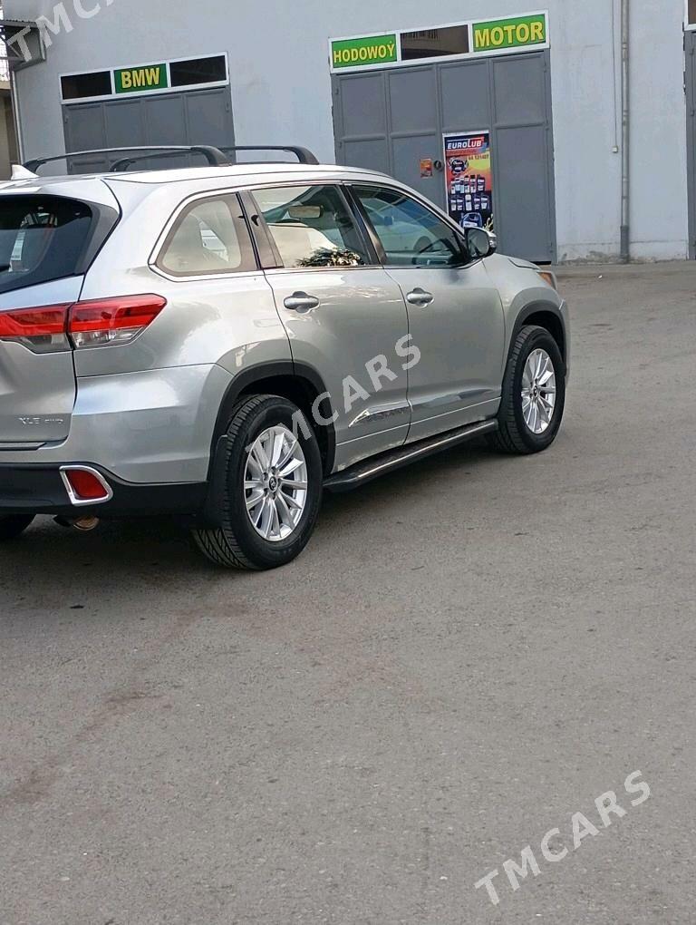 Toyota Highlander 2017 - 400 000 TMT - Мары - img 2