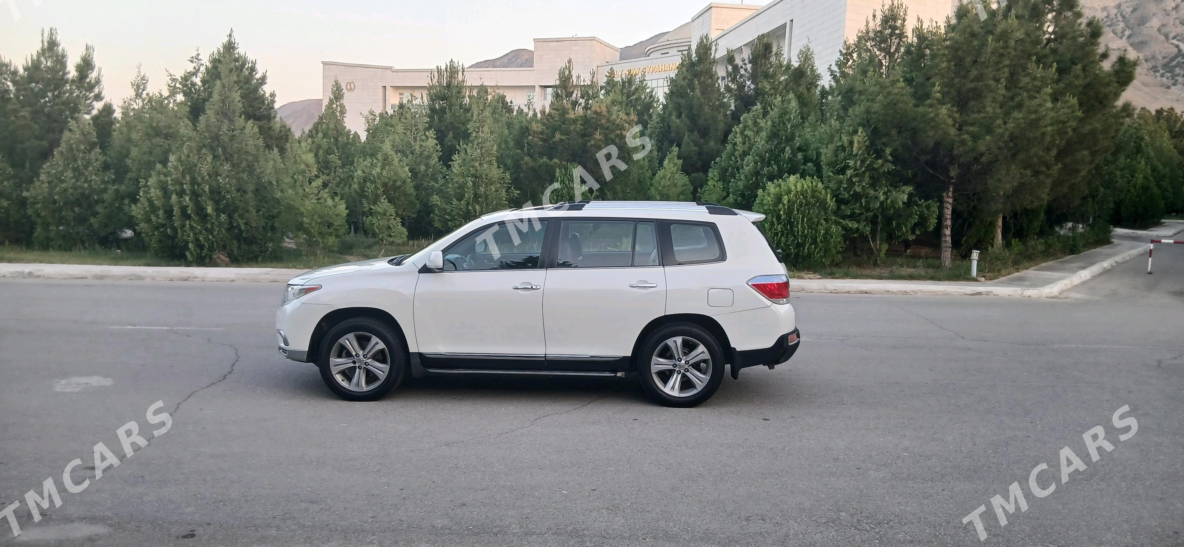 Toyota Highlander 2012 - 305 000 TMT - Бахарден - img 7