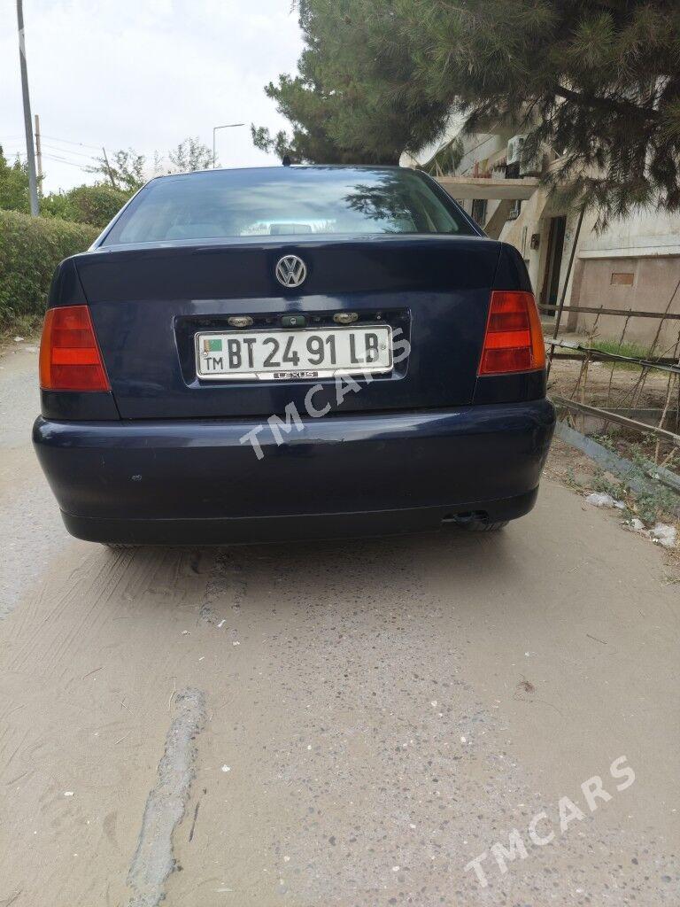 Volkswagen Polo 2001 - 30 000 TMT - Туркменабат - img 2