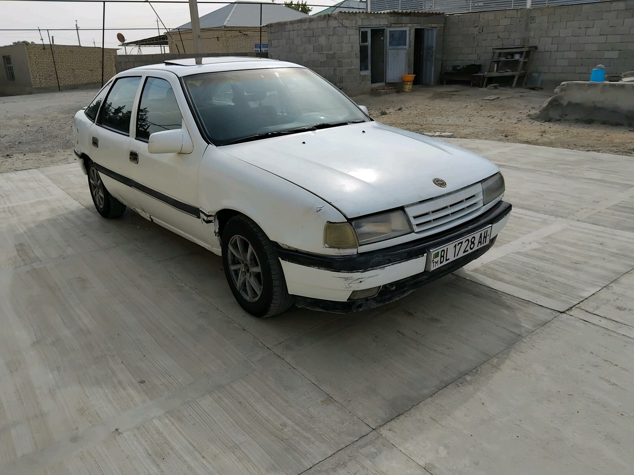 Opel Vectra 1989 - 15 000 TMT - Бахарден - img 2