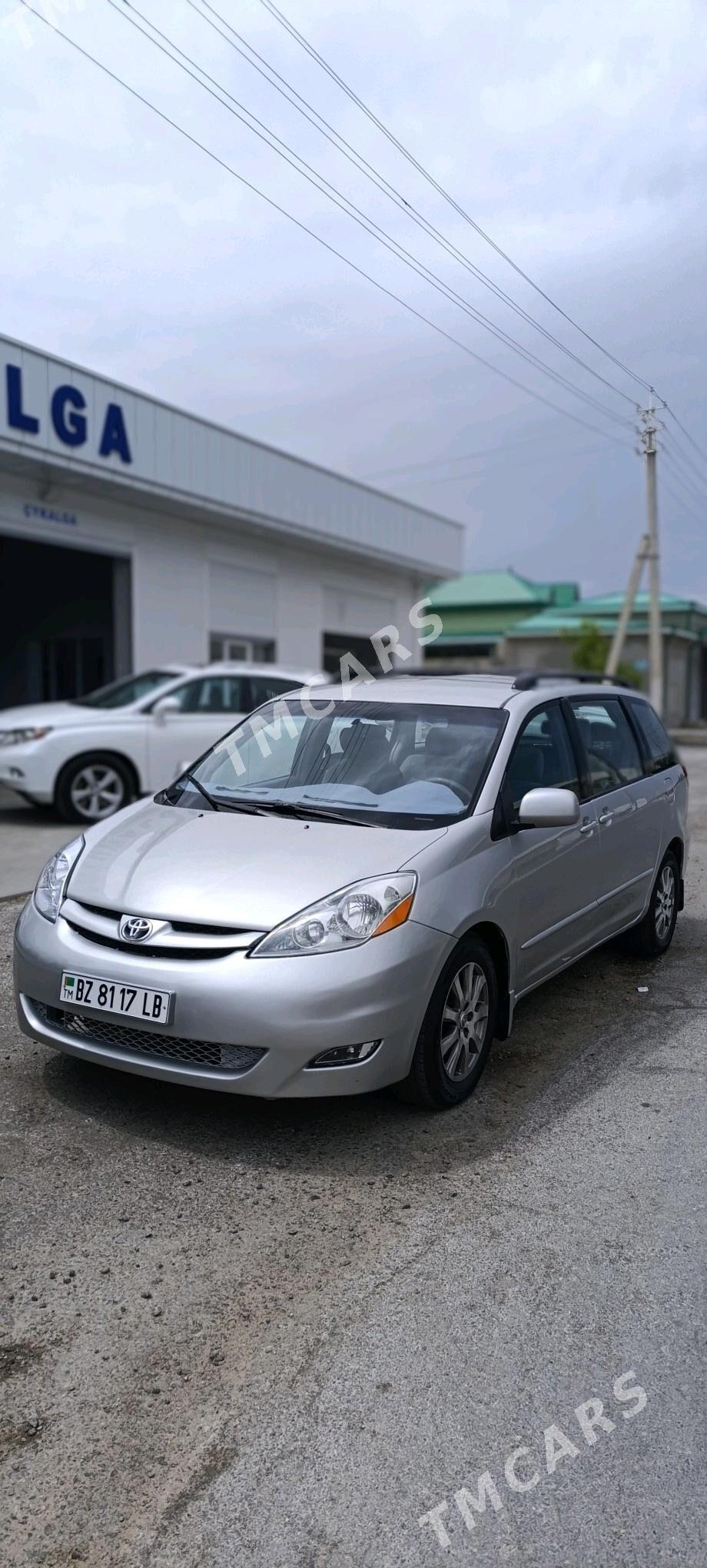 Toyota Sienna 2005 - 175 000 TMT - Туркменабат - img 4