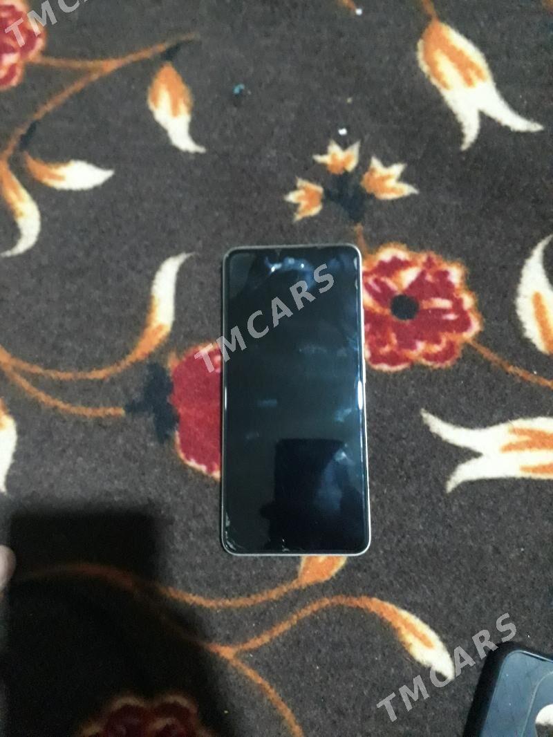 Infinix smart 8 - Farap - img 2