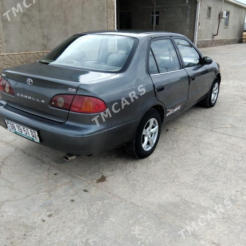 Toyota Corolla 2001 - 85 000 TMT - Türkmenbaşy etr. - img 2