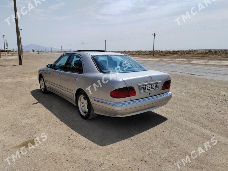 Mercedes-Benz C320 2001 - 115 000 TMT - Гумдаг - img 4
