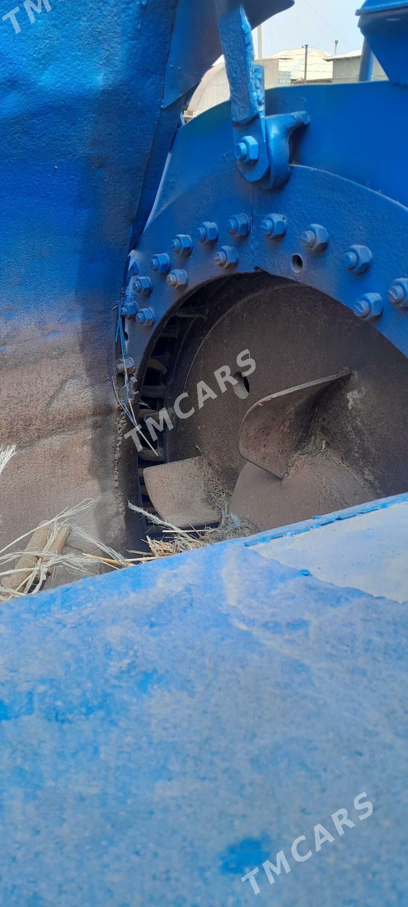 MTZ T-28 1992 - 42 000 TMT - Теджен - img 4