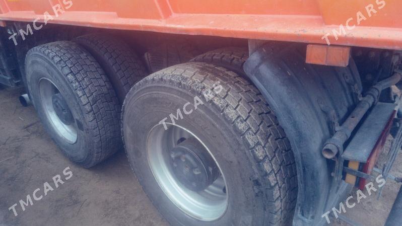 Kamaz 6520 2012 - 450 000 TMT - Darganata - img 3