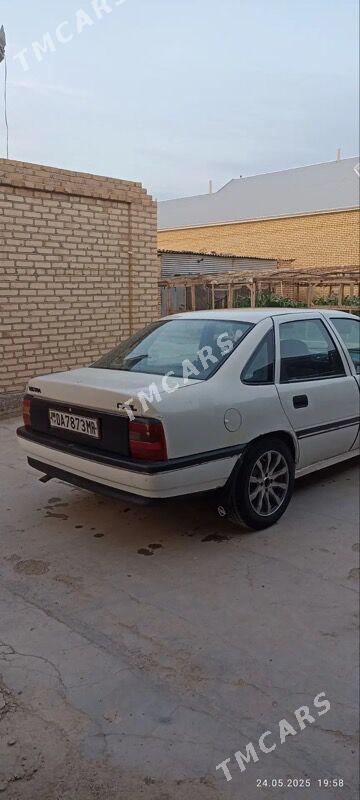 Opel Vectra 1993 - 32 000 TMT - Мары - img 3