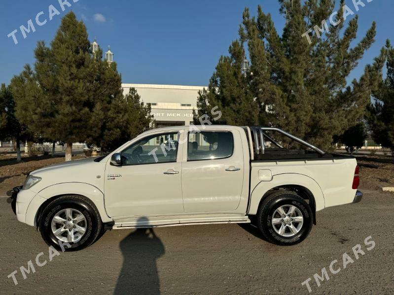 Toyota Hilux 2009 - 225 000 TMT - Saýat - img 4