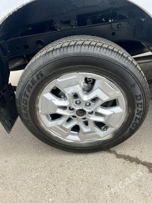 Nissan Navara 2023 - 445 000 TMT - Ашхабад - img 8