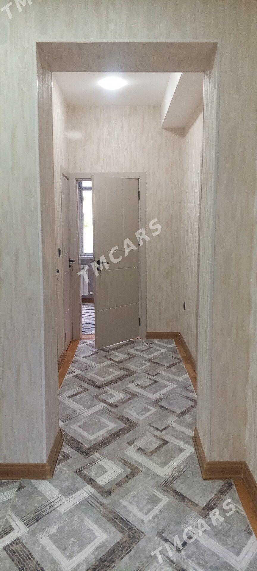 В центре Пентагон - Aşgabat - img 2