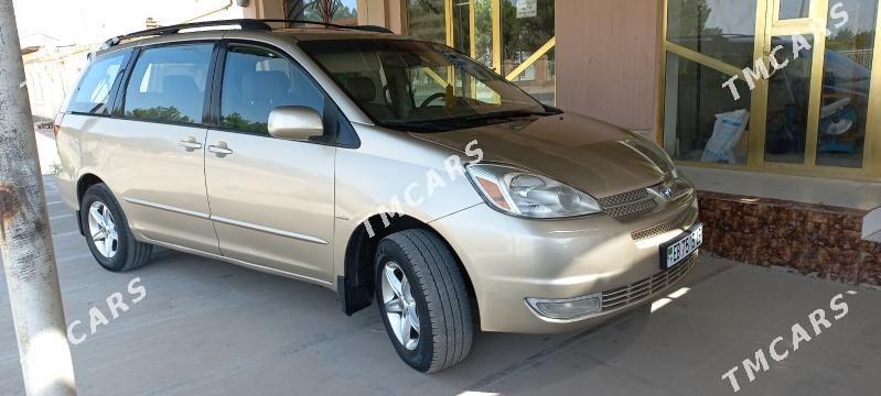 Toyota Sienna 2004 - 198 000 TMT - Туркменабат - img 4