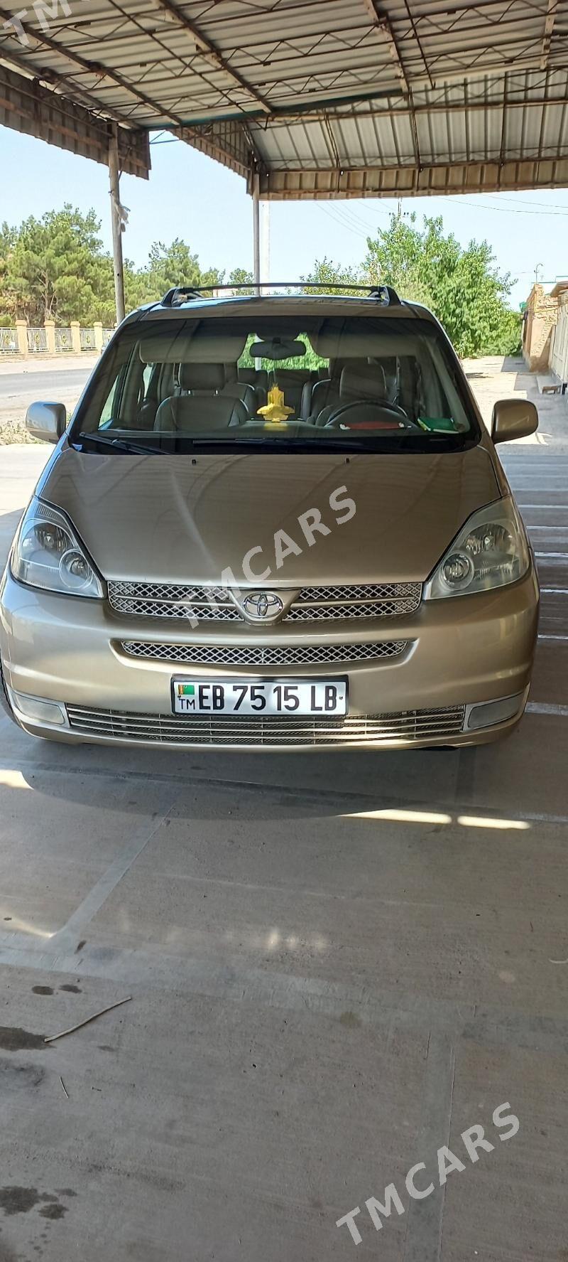 Toyota Sienna 2004 - 198 000 TMT - Туркменабат - img 6